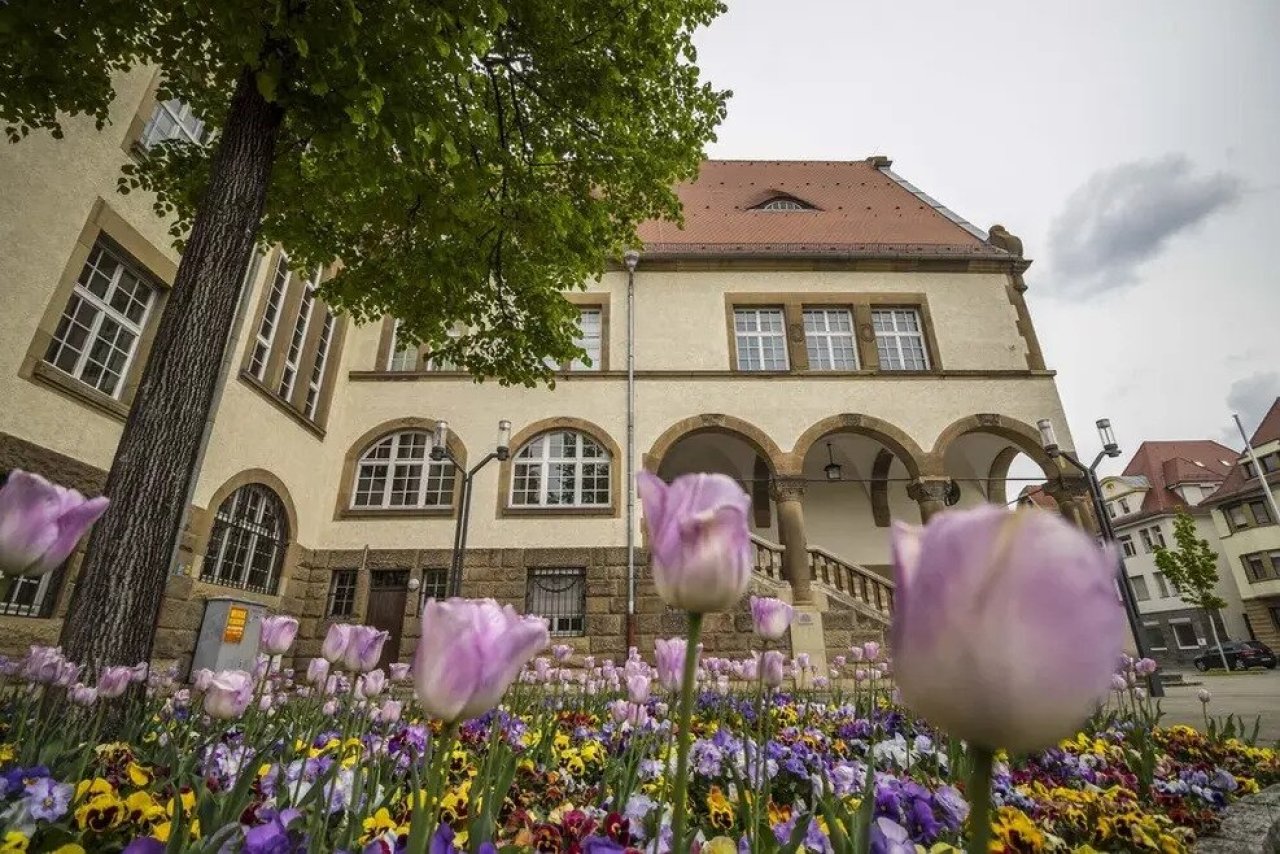 Stuttgart-Feuerbach Rathaus